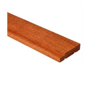 GUARNICAO CAIXILHO CASA MADEIRA CAMBARA COM VISTAS